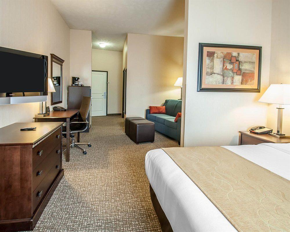 Comfort Suites Speedway - Kansas City Eksteriør billede